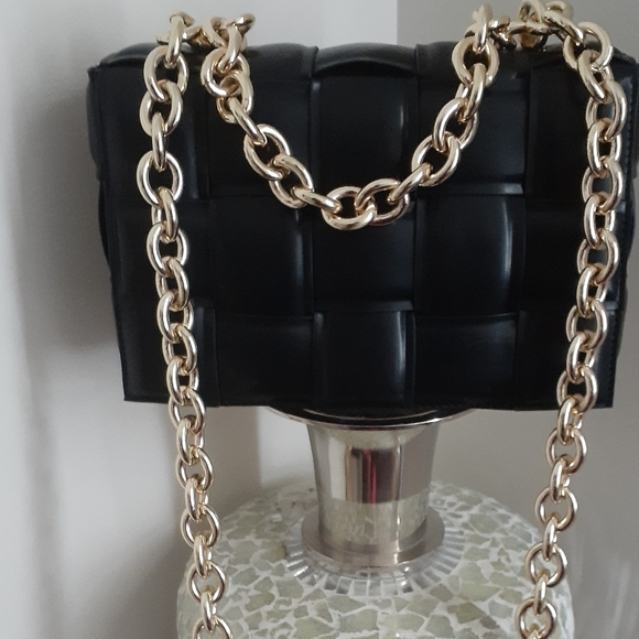 SOLD  Chic Crossbody Bag - Picture 6 of 6